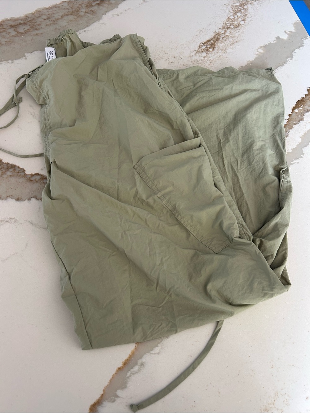 Resa air pant in travertine NWOT - Picture 9 of 9